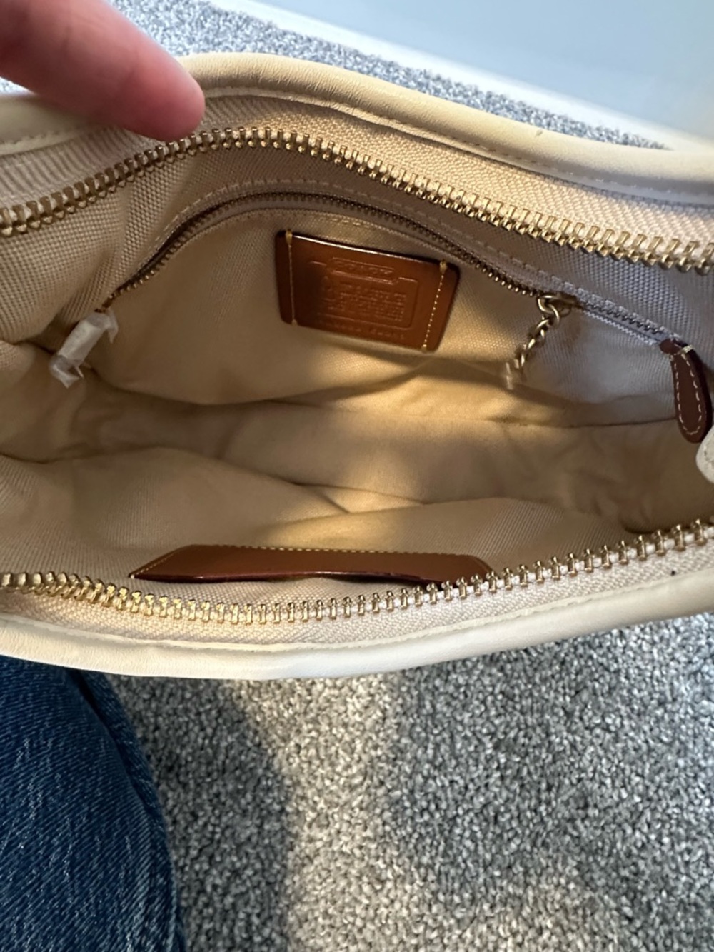 Coach Cream Leather Ergo Shoulder Bag - Picture 11 of 15